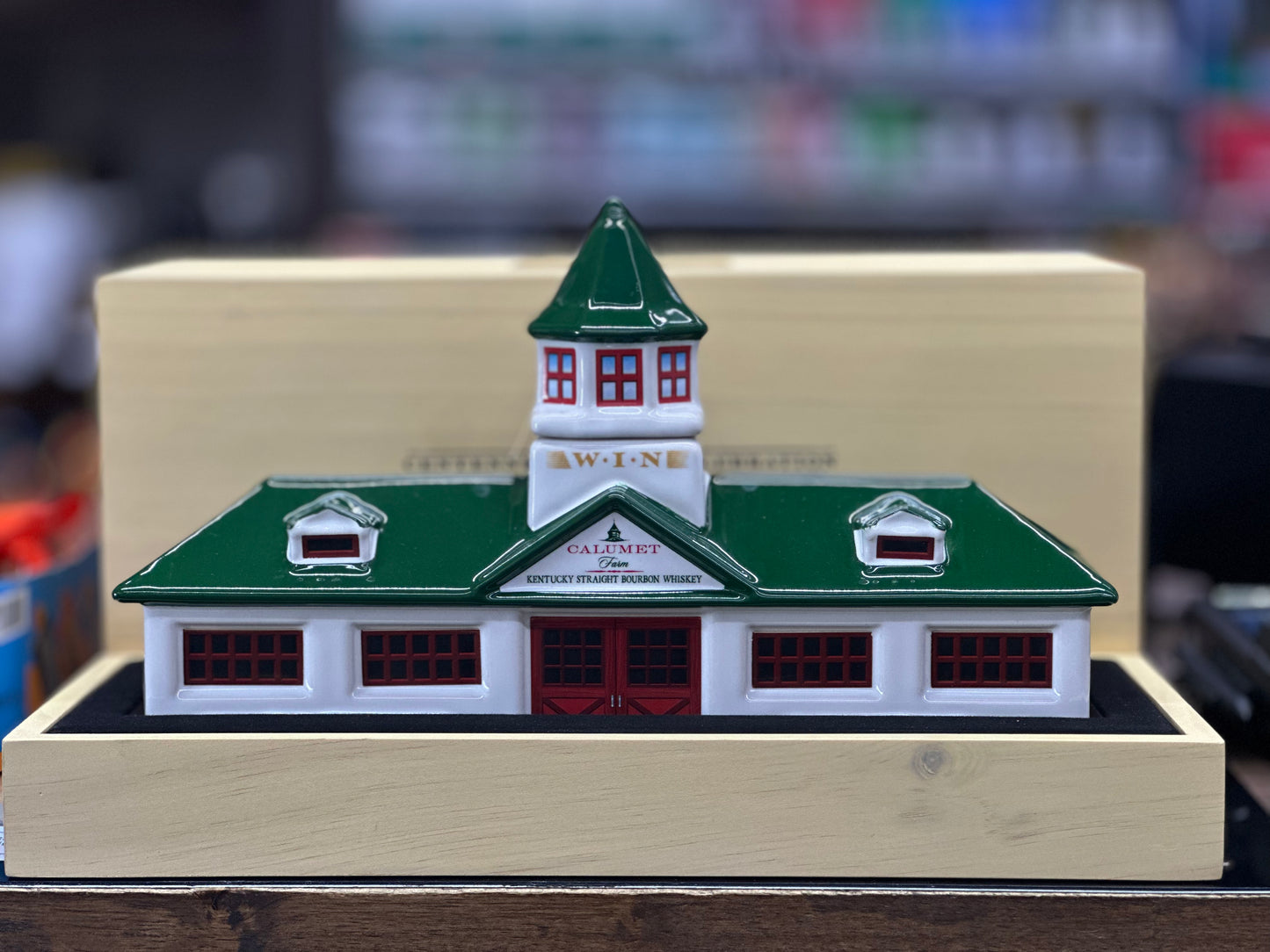 Calumet farm decanter centennial celebration  750ml